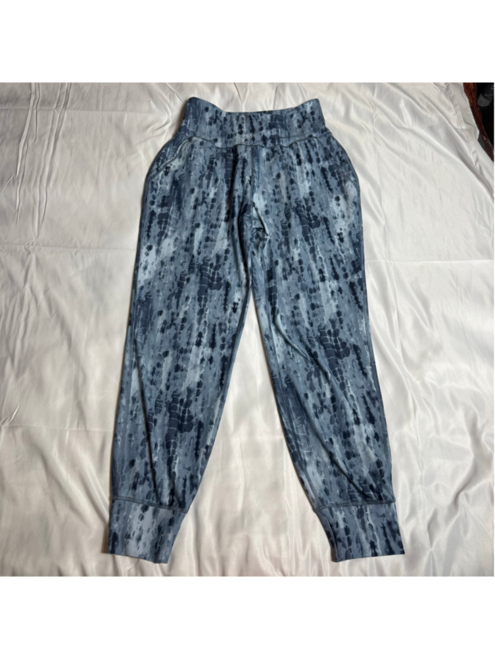 Women's Old Navy Active Powersoft Joggers Size M Blue Grey Tie Dye